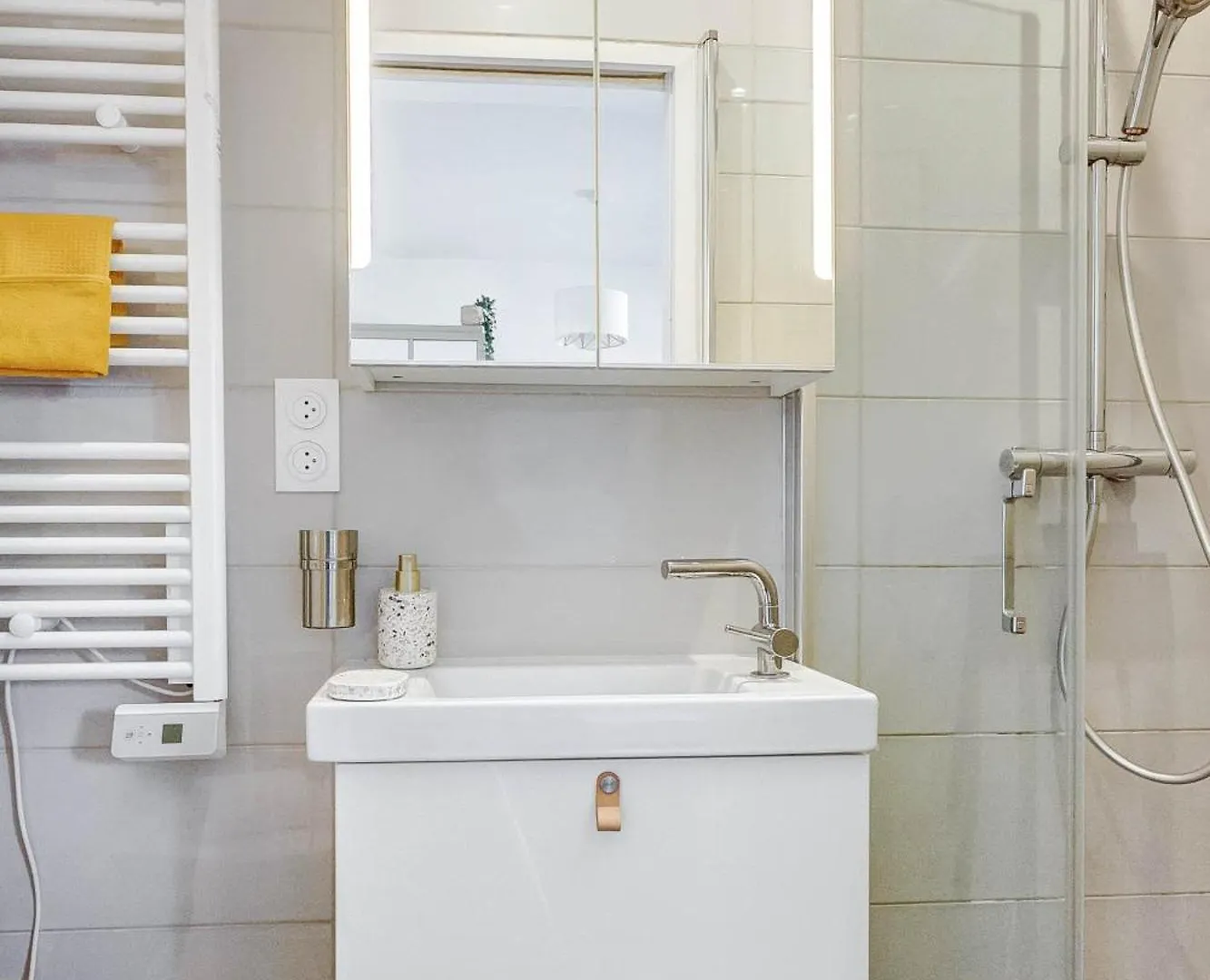 Champs-elysees - 1br - Cityapartmentstay Paris